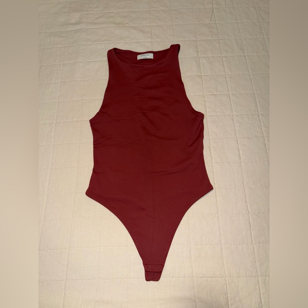 Aritzia - Babaton bodysuit